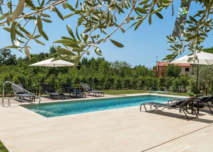 Atemberaubende Mit Privatpool, Sauna, Billard, Kicker, Heimtrainer, Bbq Holiday home *