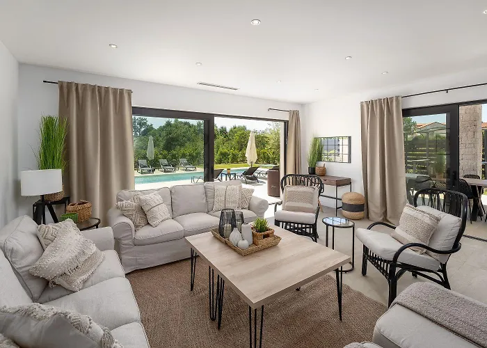 Дом отдыха Atemberaubende Mit Privatpool, Sauna, Billard, Kicker, Heimtrainer, Bbq