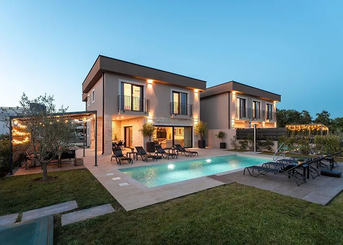 Atemberaubende Mit Privatpool, Sauna, Billard, Kicker, Heimtrainer, Bbq Feriehus